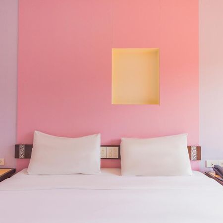 Mayflower Grande Hotel Chiang Mai Buitenkant foto