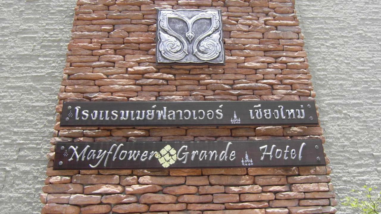 Mayflower Grande Hotel Chiang Mai Buitenkant foto